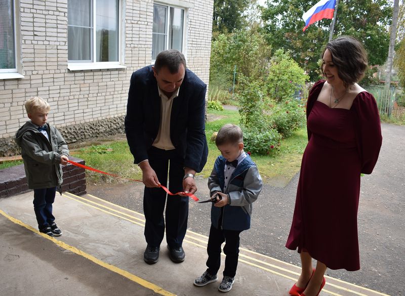 Глава округа А.Н. Сапогов посетил сегодня детский сад «Дюймовочка» в п.Демянск.