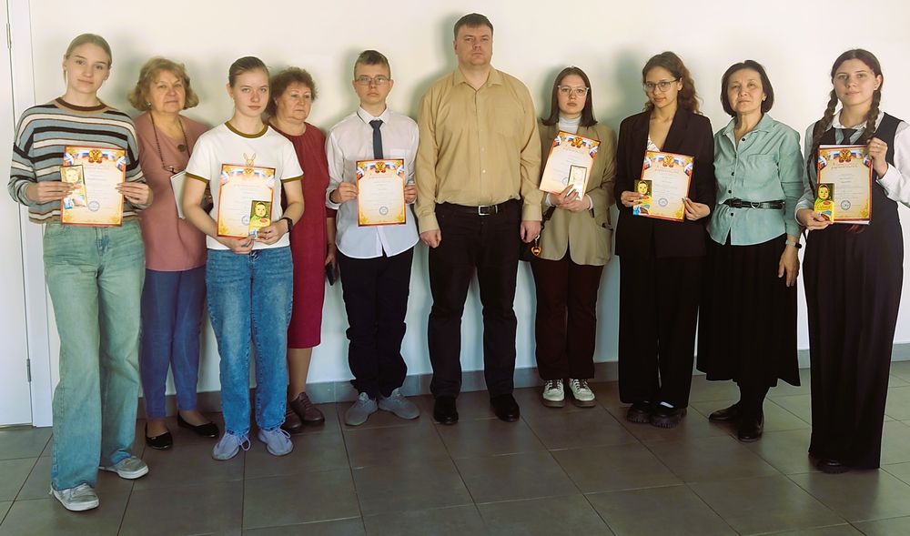 Обучающиеся Демянской средней, Кневицкой основной и Лавровской средней школ стали участниками XIX муниципальной конференции Научного общества учащихся.