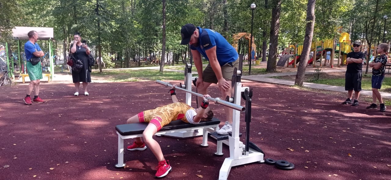 В рамках празднования Дня п. Демянск и Демянского района на спортивных площадках состоялись спортивные мероприятия.