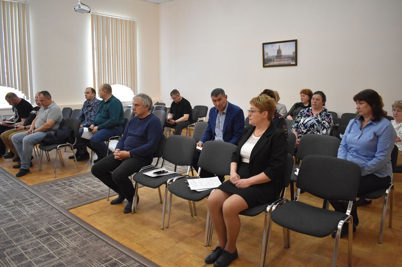 В Администрации округа состоялось рабочее совещание с командирами поисковых отрядов.