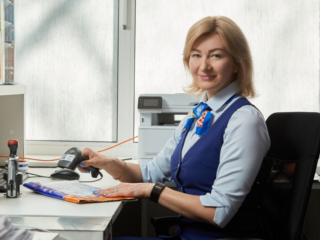 Каждое второе отправление жители Новгородской области получают на почте по QR-коду.