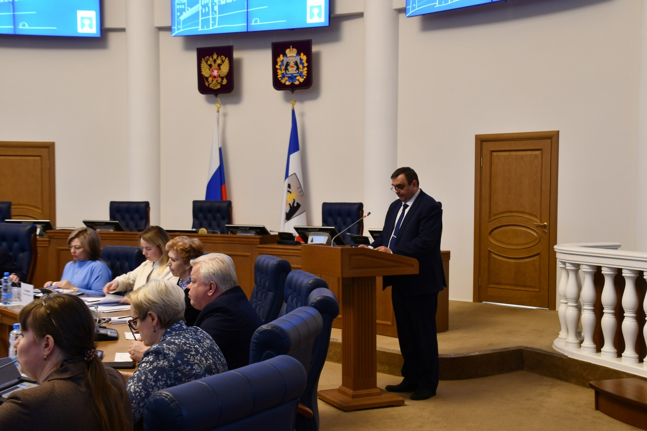 Вопросы о присвоении Сольцам и Демянску почётных званий Новгородской области «Город воинской доблести» и «Населенный пункт воинской доблести» были рассмотрены на заседании областного оргкомитета «Победа».